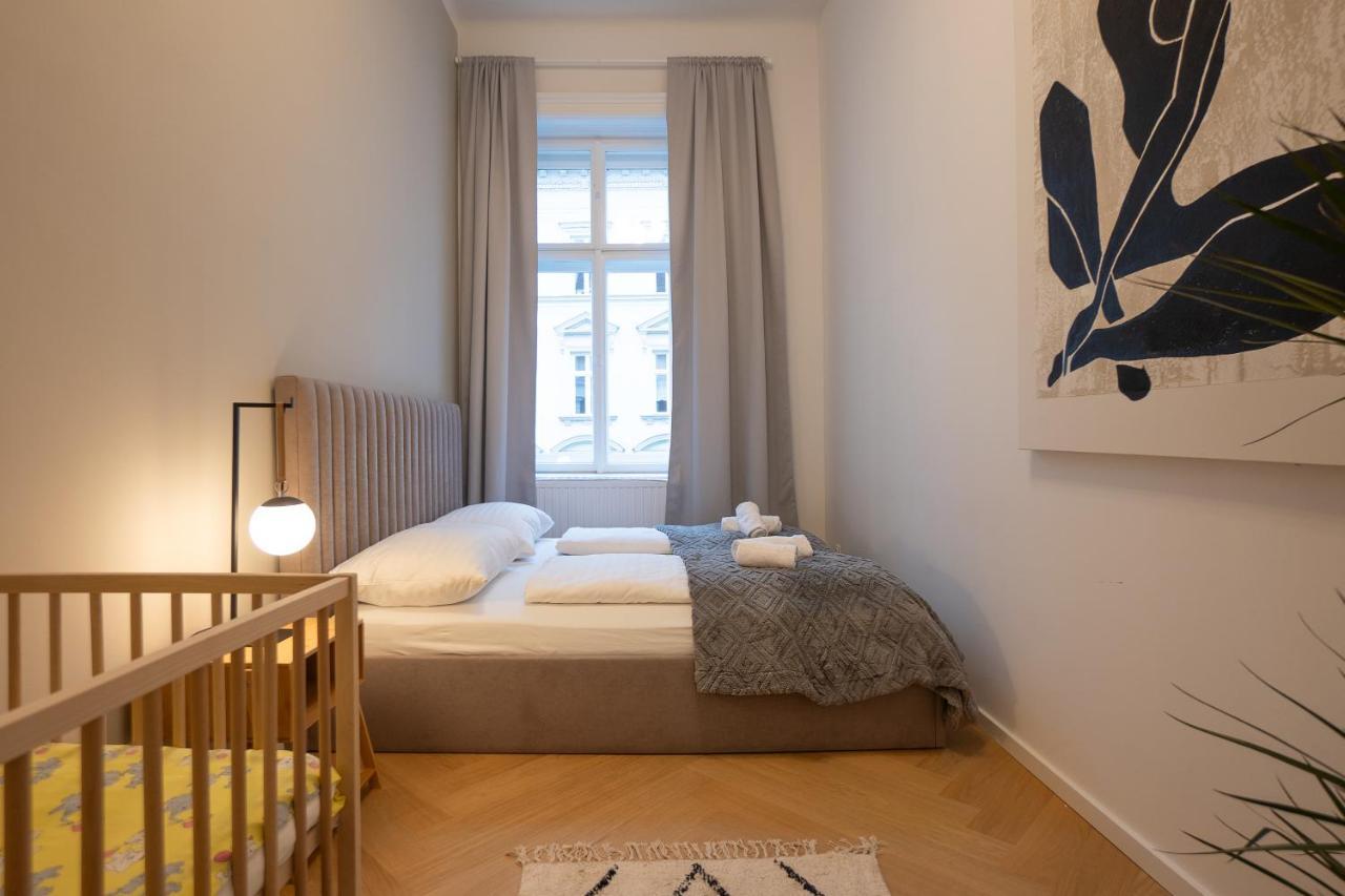 Spacious 110М2 Flat In The City Center Vienna Exterior photo