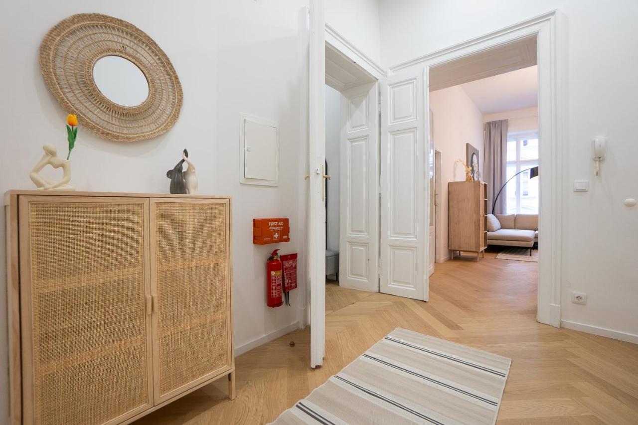 Spacious 110М2 Flat In The City Center Vienna Exterior photo